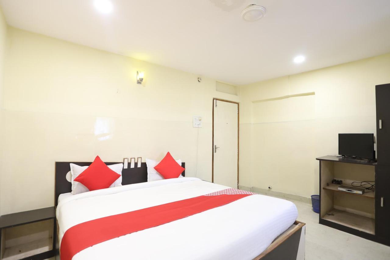 Hotel Deendayal Korba Bagian luar foto