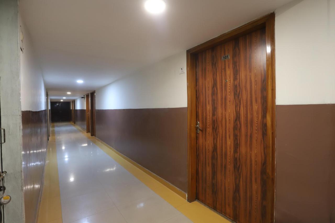 Hotel Deendayal Korba Bagian luar foto
